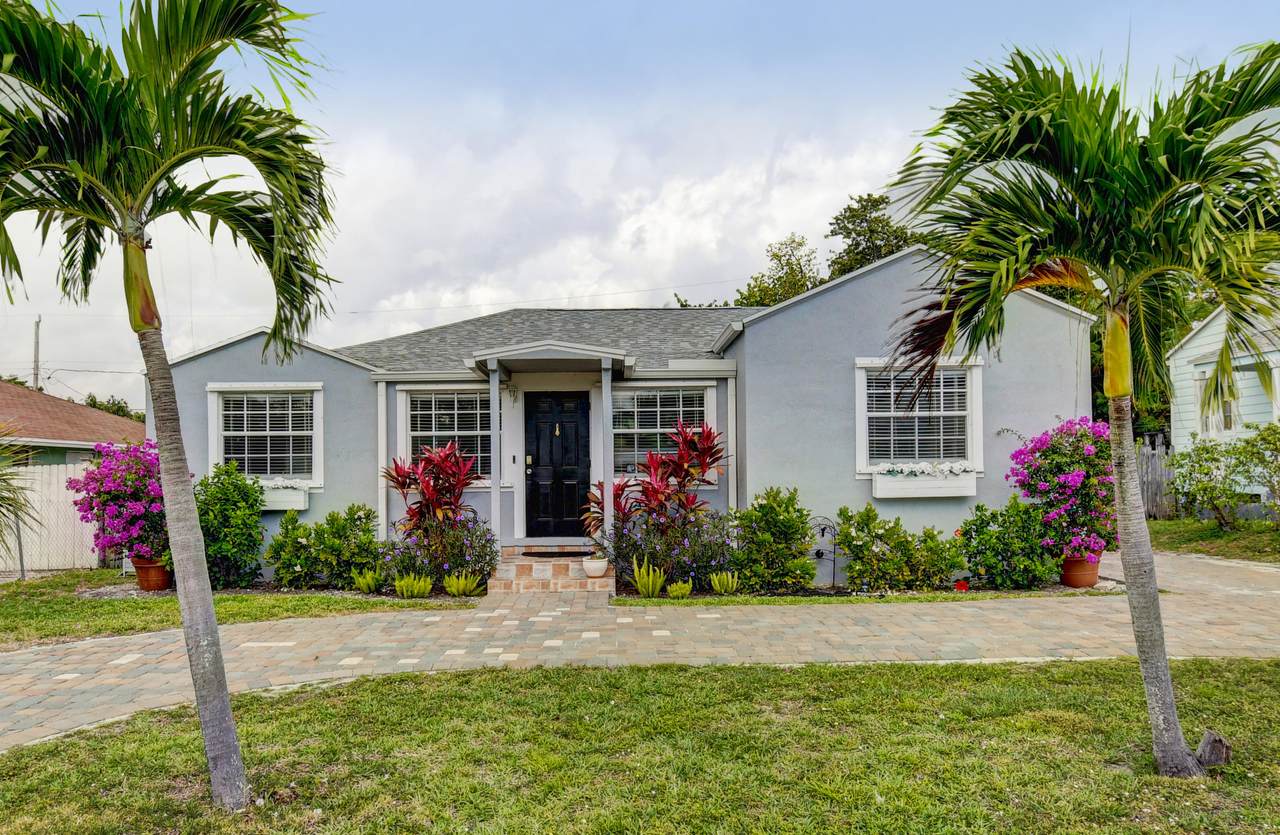 817 Hampton Road - Photo 1