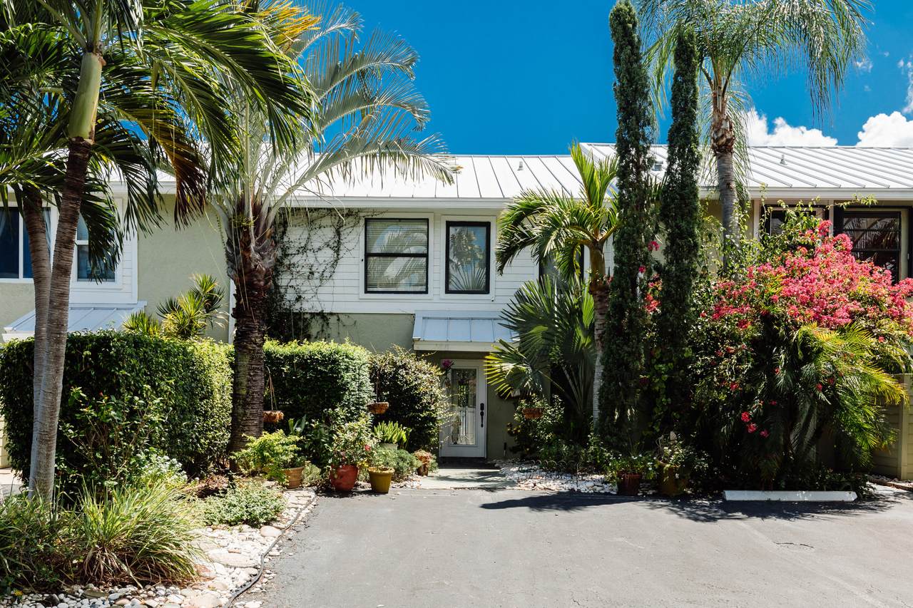 720 Mariners Way - Photo 1