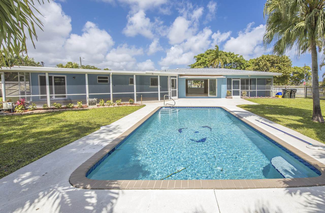 1902 Lake Osborne Drive - Photo 1