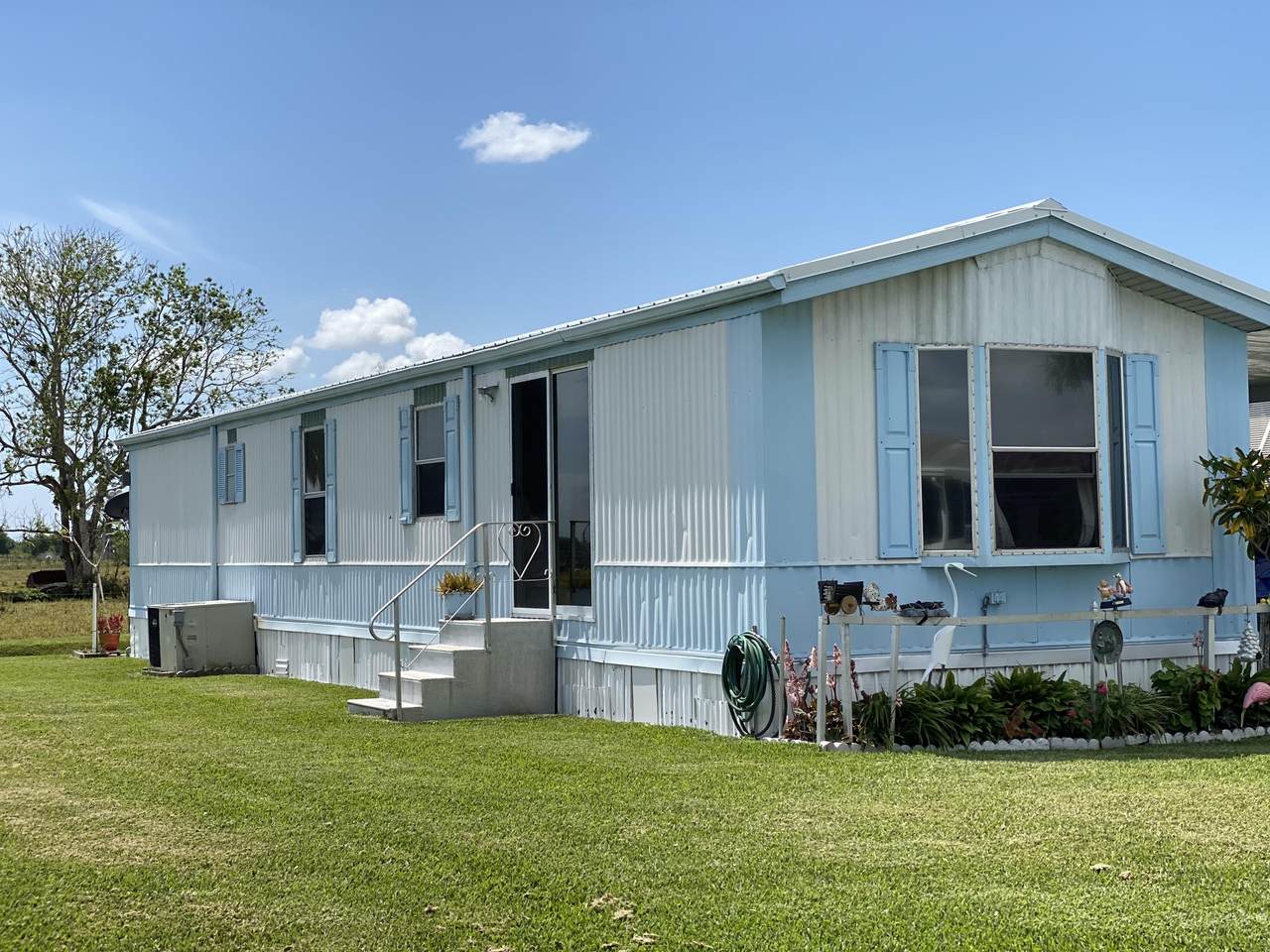 1226 44th Boulevard - Photo 1 1226 44th Boulevard - Photo 1