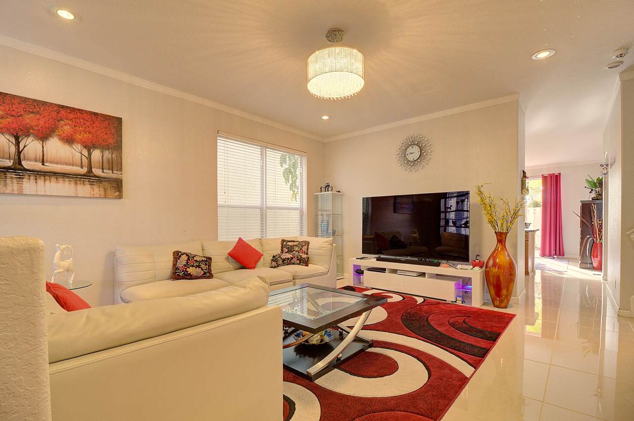 4297 Lake Lucerne Circle - Photo 1