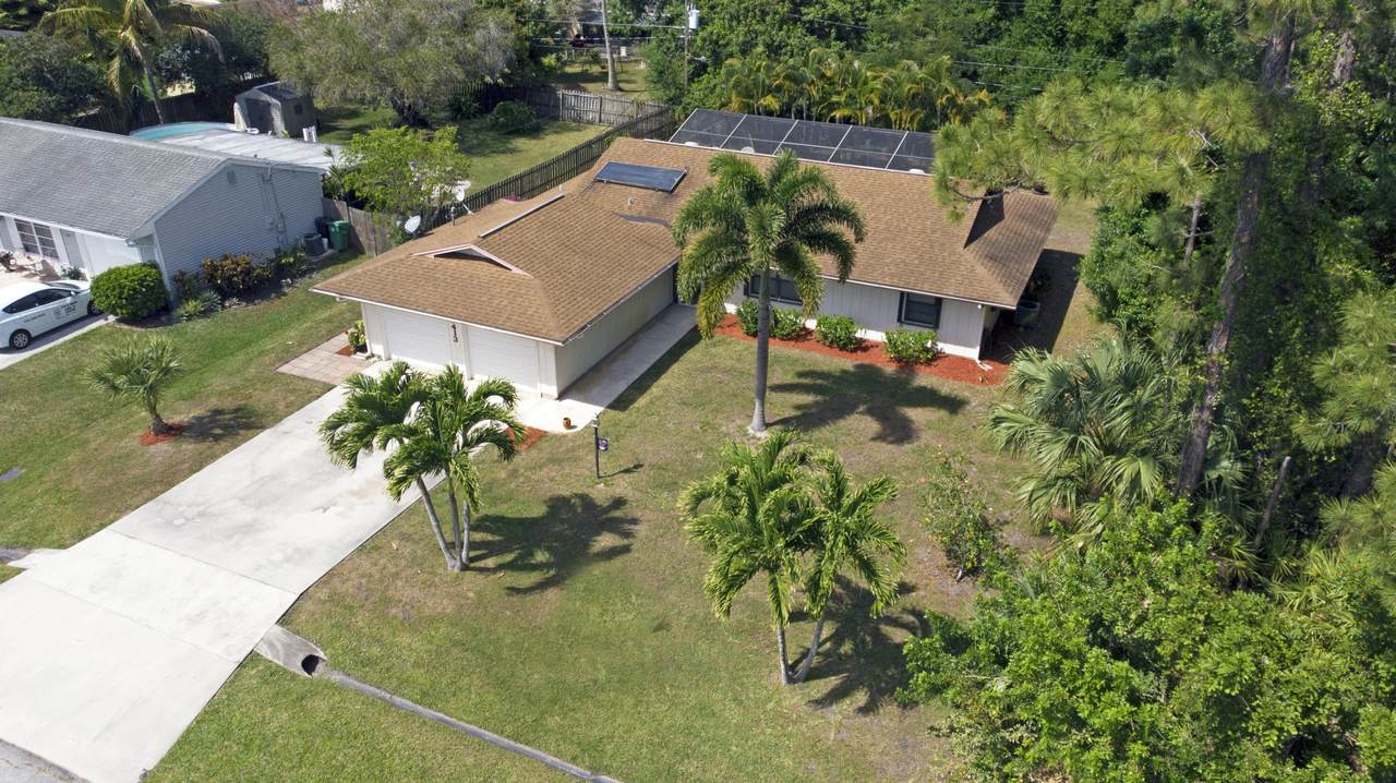 2413 Fruit Avenue - Photo 1
