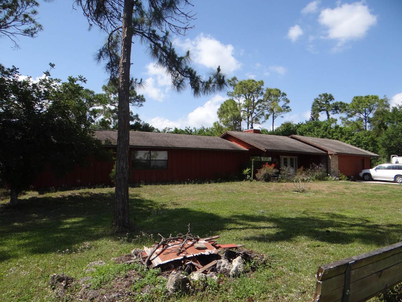 12394 73rd Court North - Photo 1