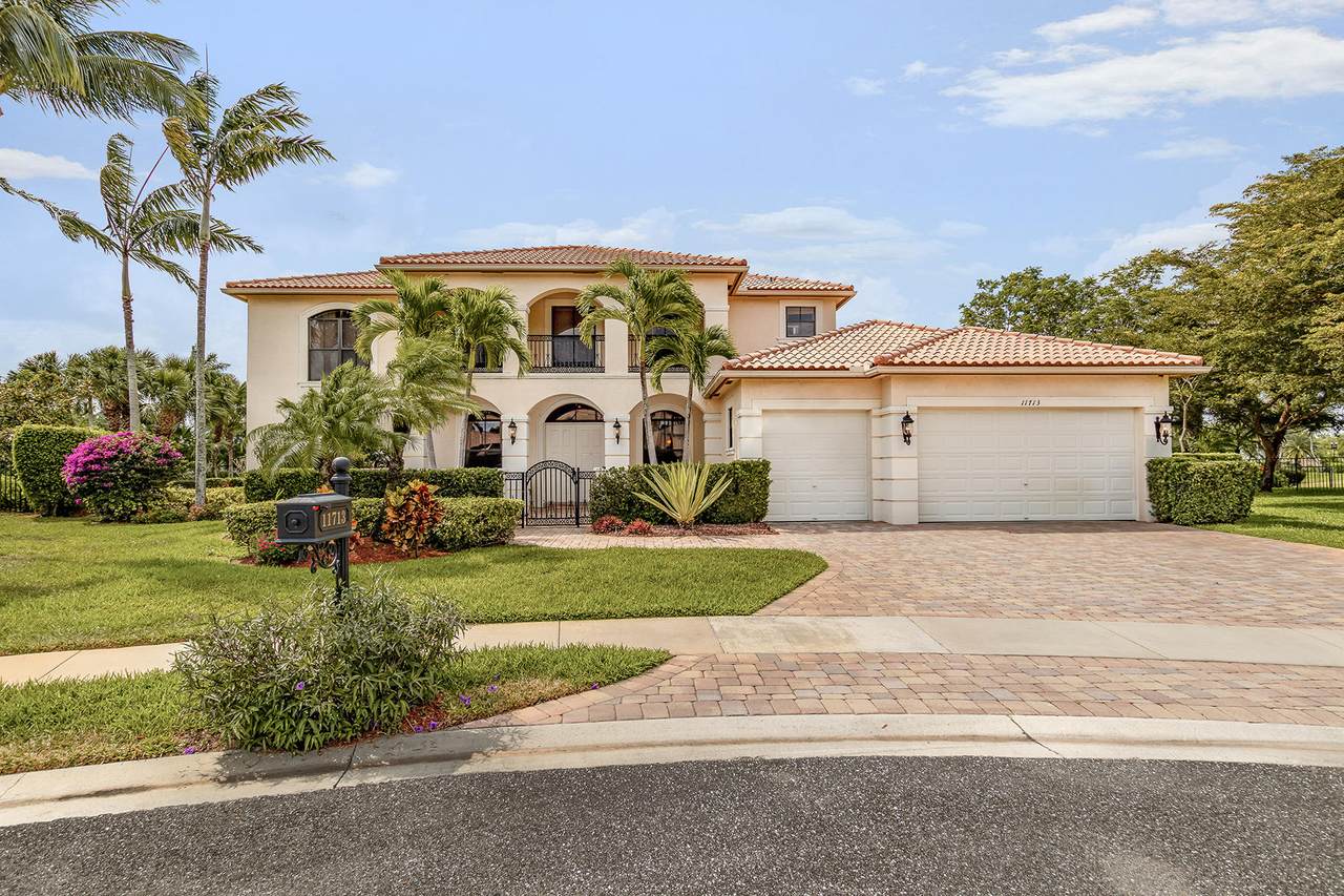 11713 Breeze Place - Photo 1
