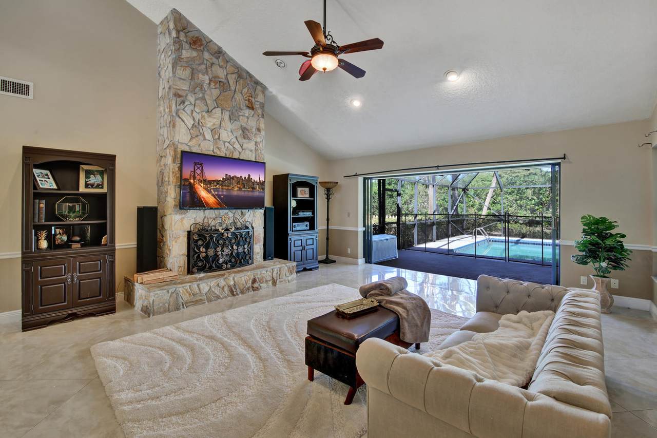 18302 River Oaks Drive - Photo 1 18302 River Oaks Drive - Photo 1