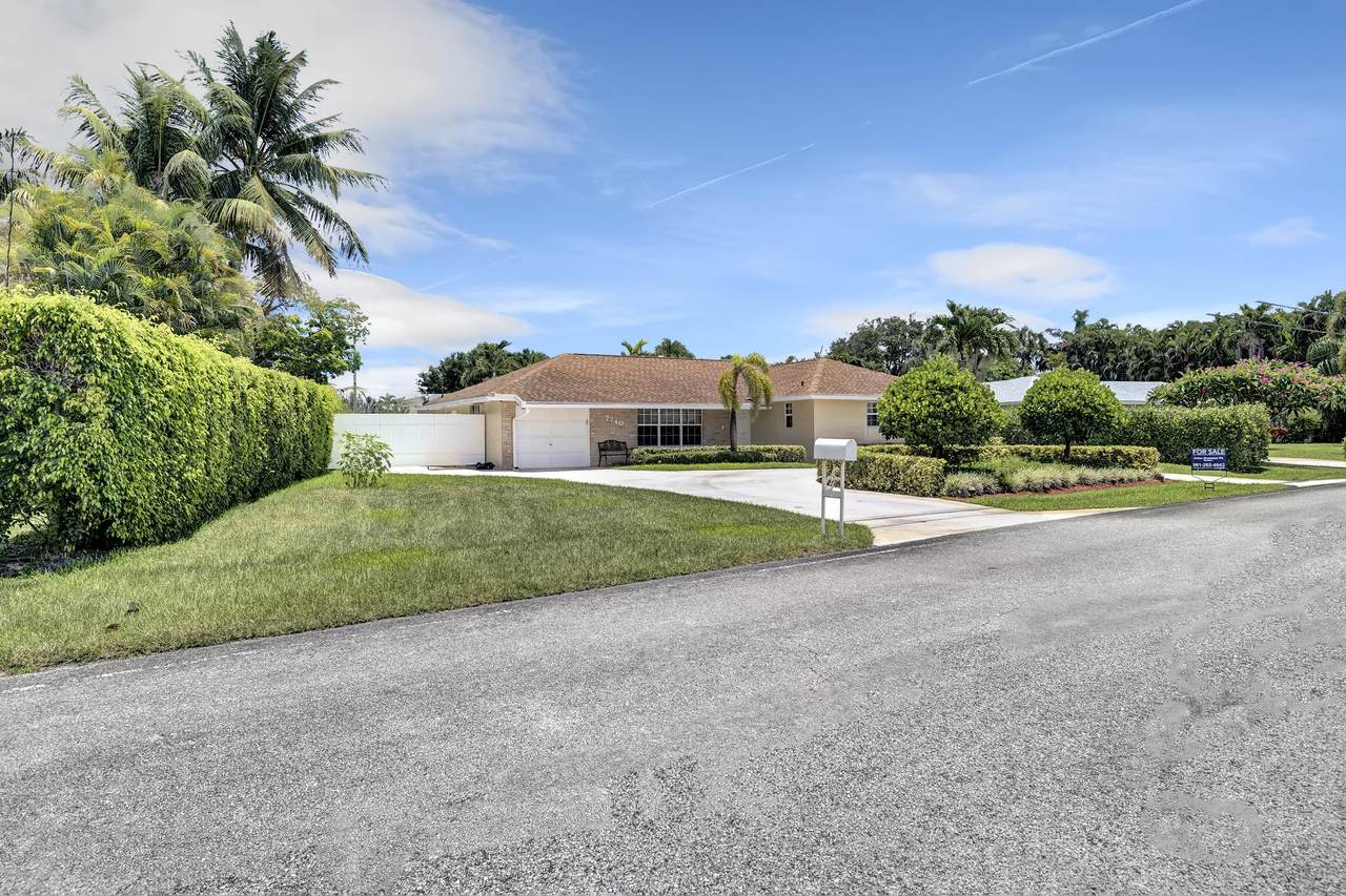 7740 Lake Drive - Photo 1