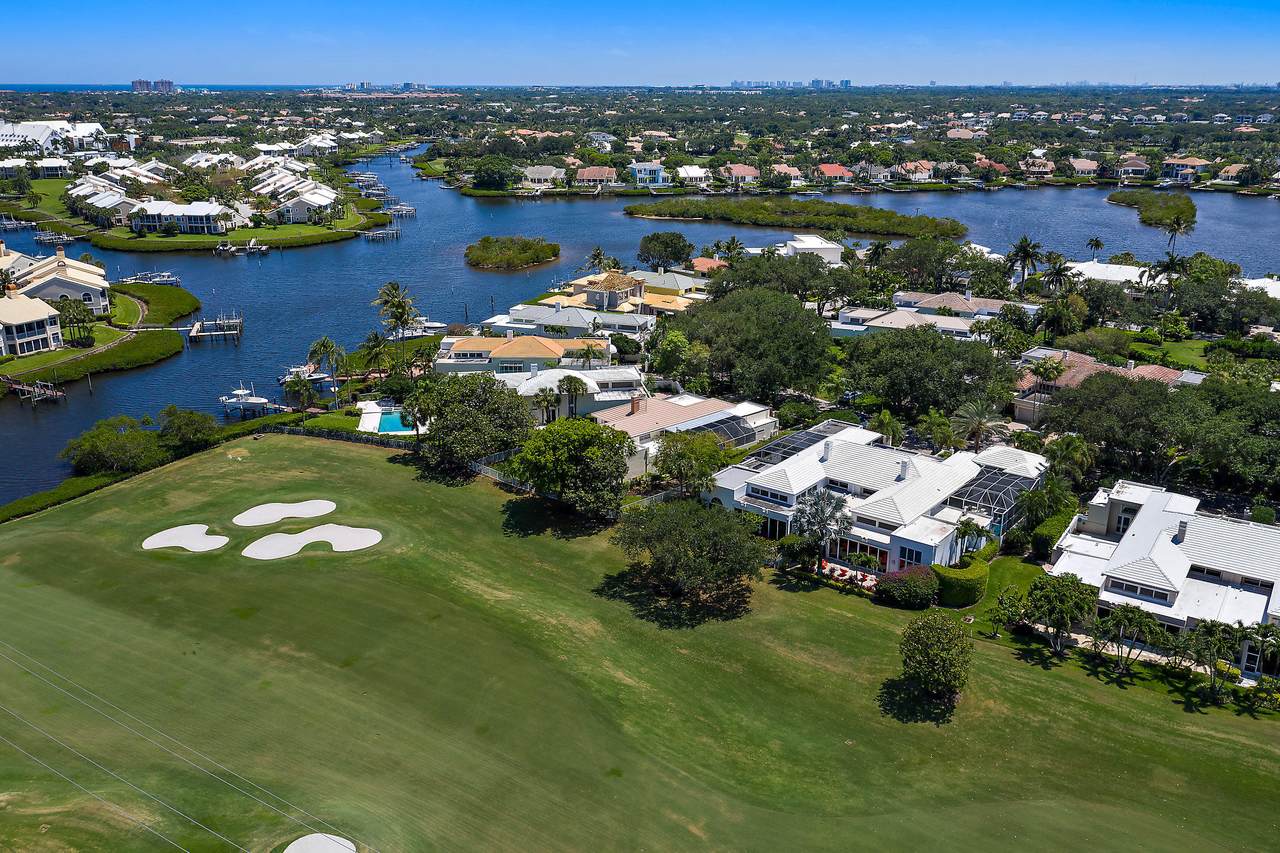114 Waters Edge Drive - Photo 1
