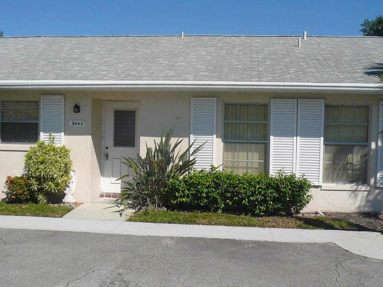 544 Franconia Circle - Photo 1 544 Franconia Circle - Photo 1