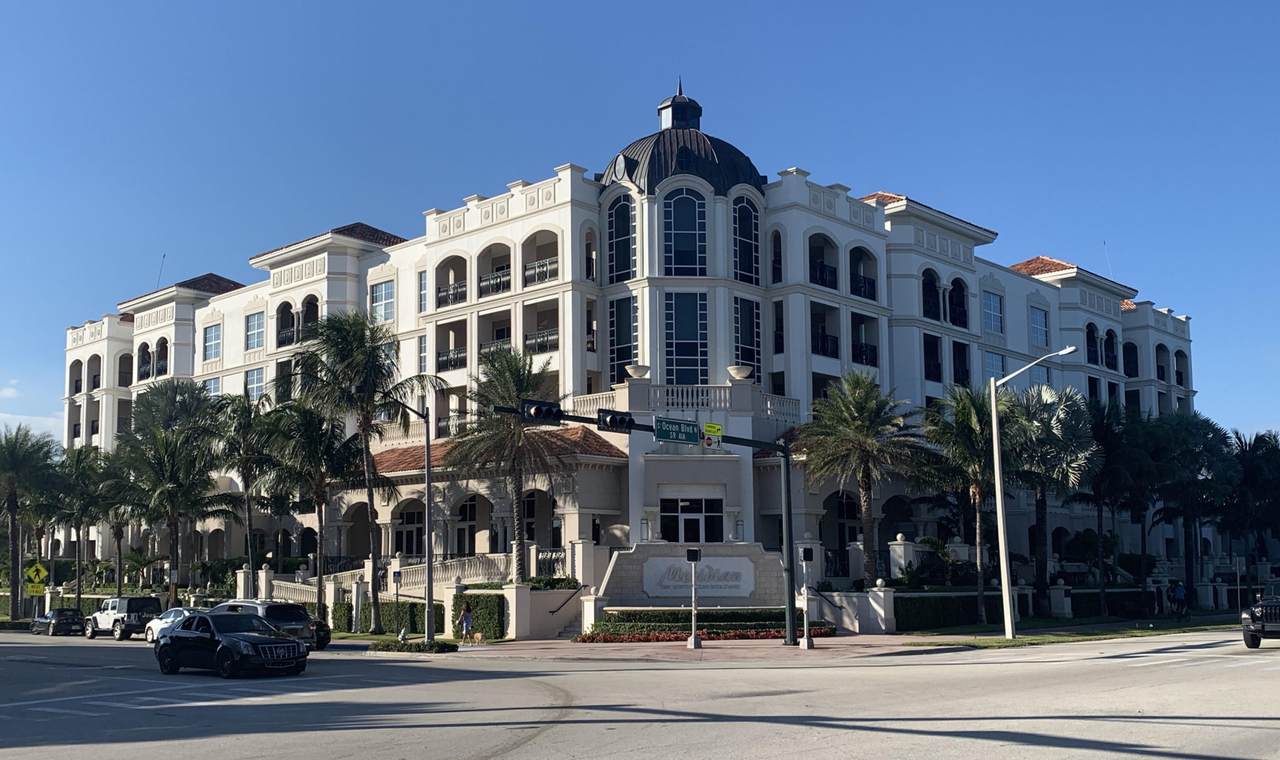 1 Ocean Boulevard - Photo 1