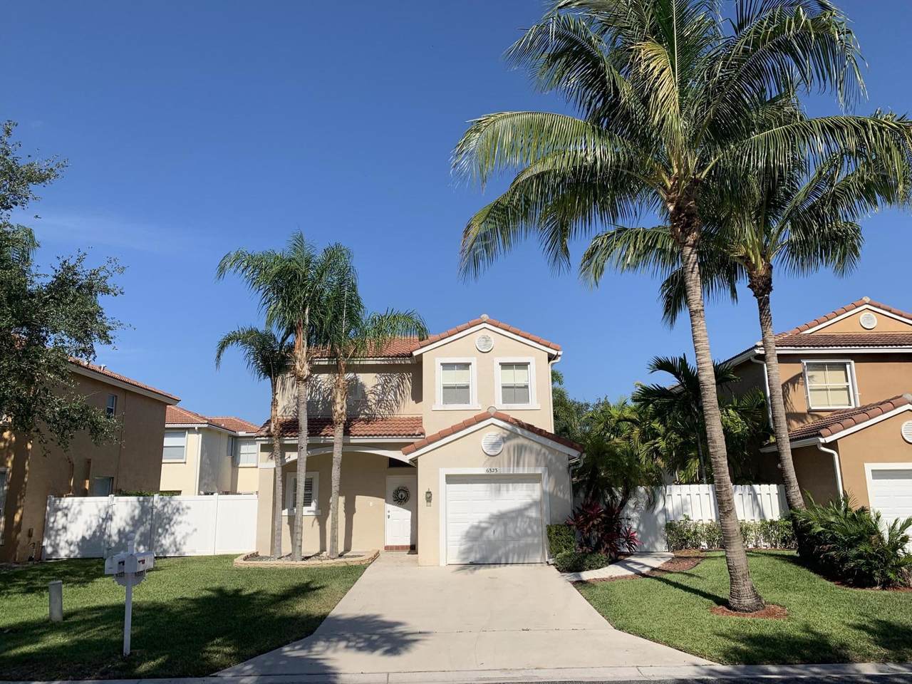 6323 Harbour Star Drive - Photo 1