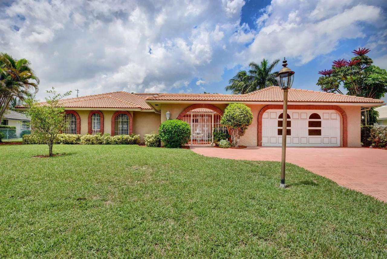 524 Muirfield Drive - Photo 1