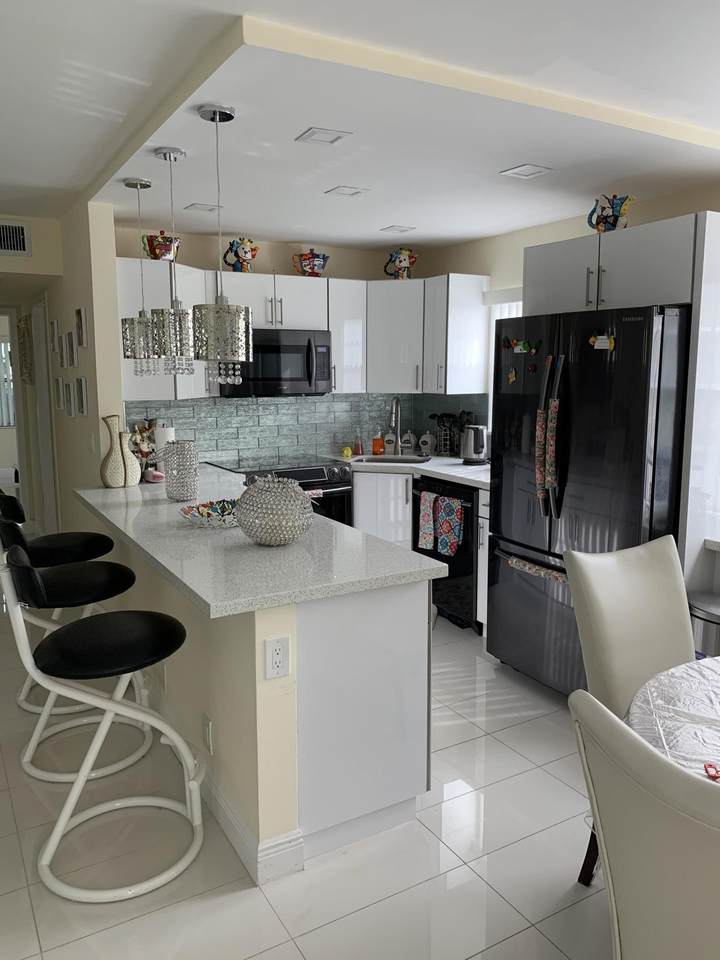 18 Mansfield A - Photo 1