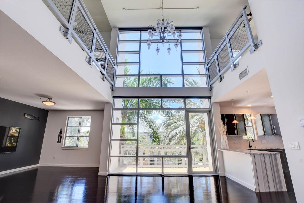 365 6th Avenue - Photo 1