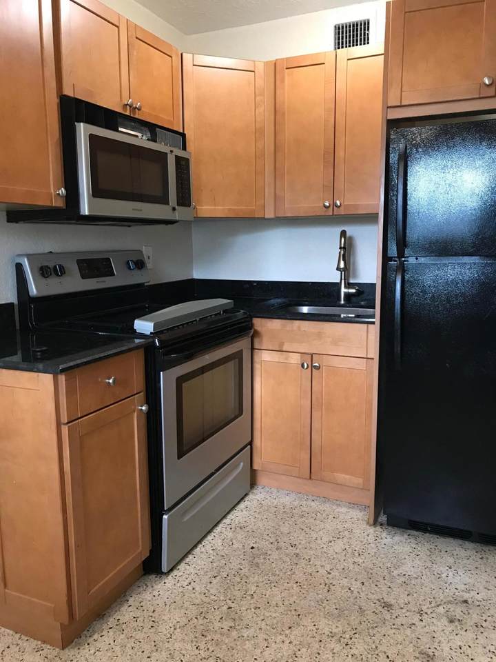1201 E Street - Photo 1