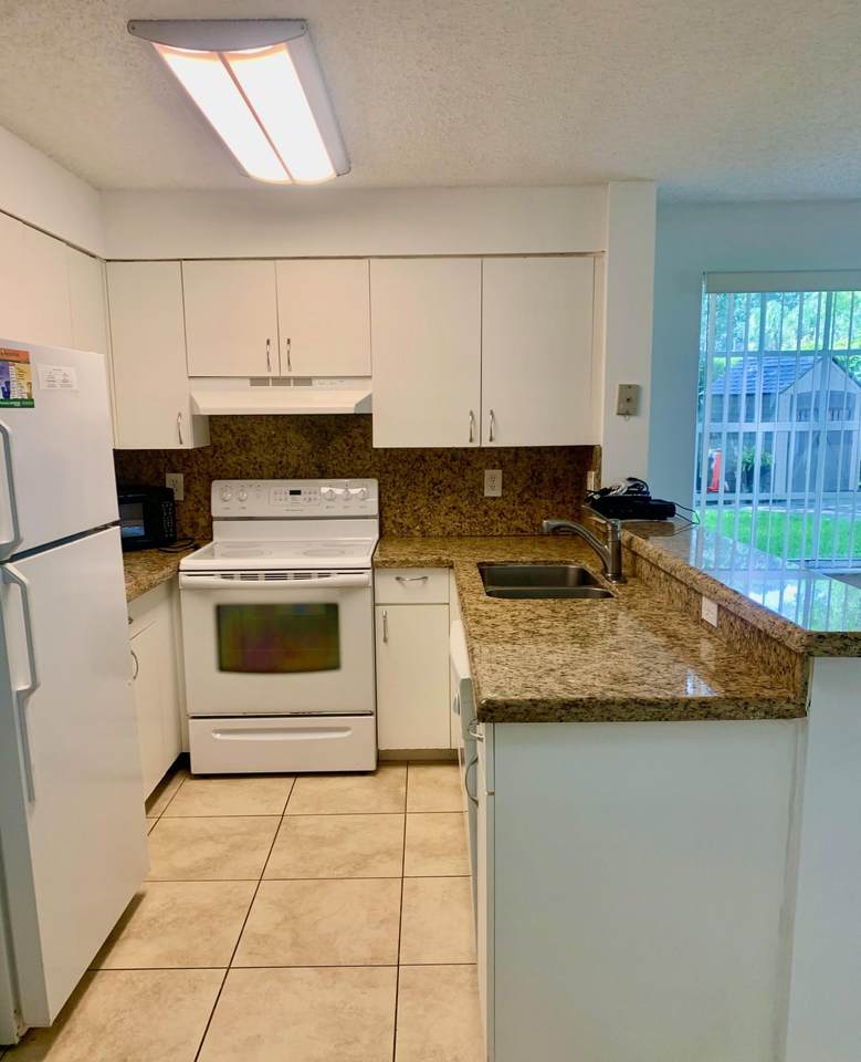10350 Courtside Lane - Photo 1