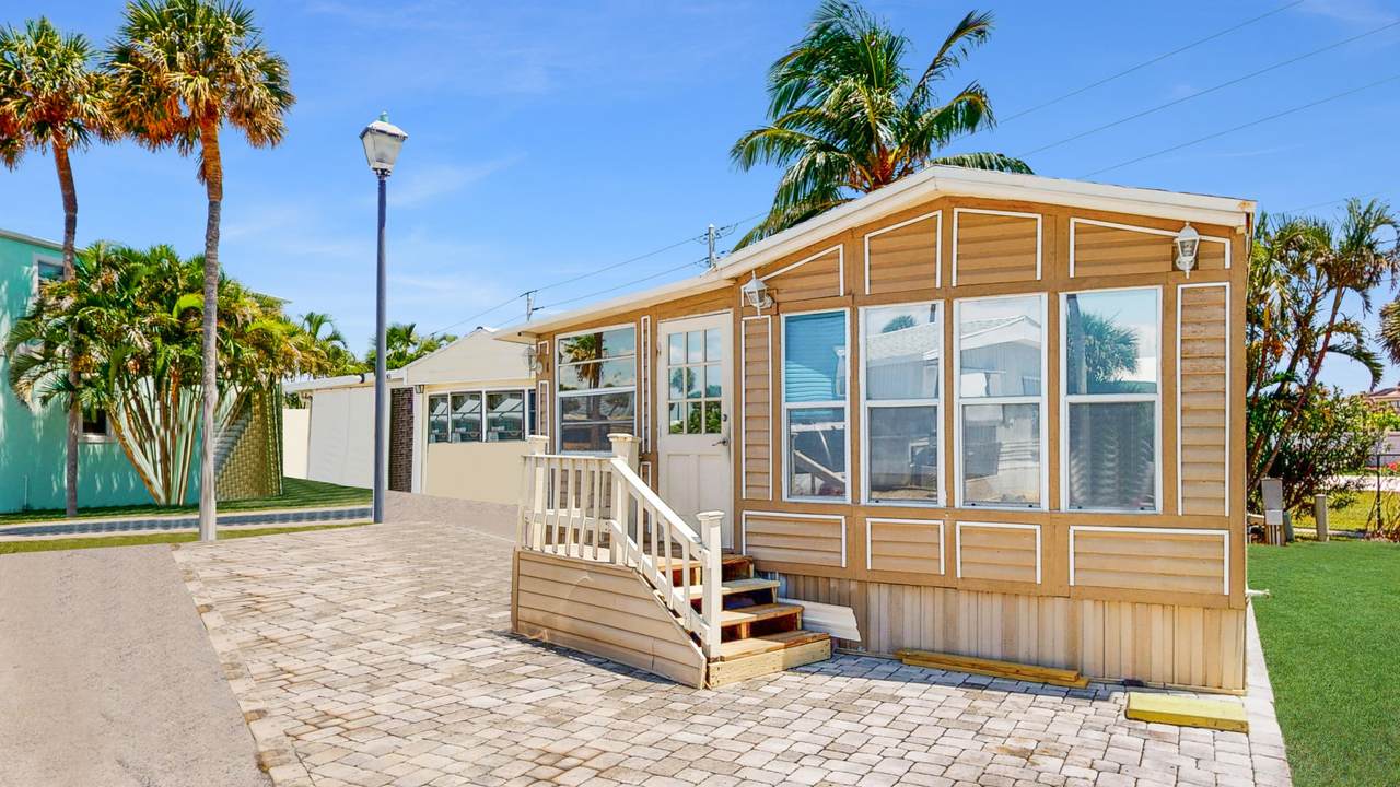 10725 Ocean Drive - Photo 1