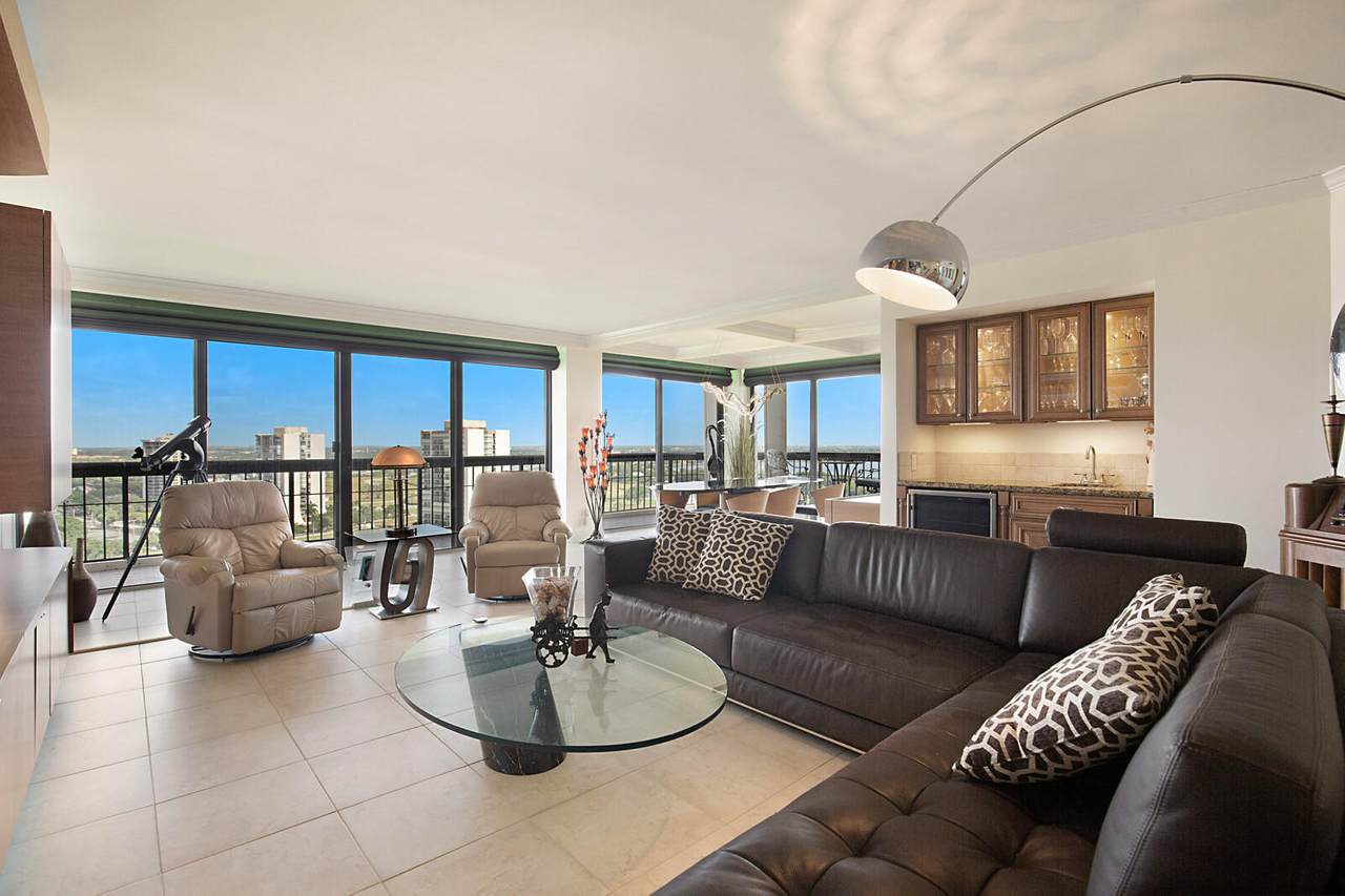 1900 Consulate Place - Photo 1