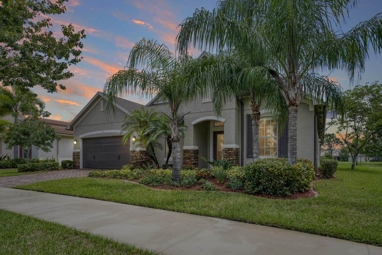 829 Sun Circle - Photo 1
