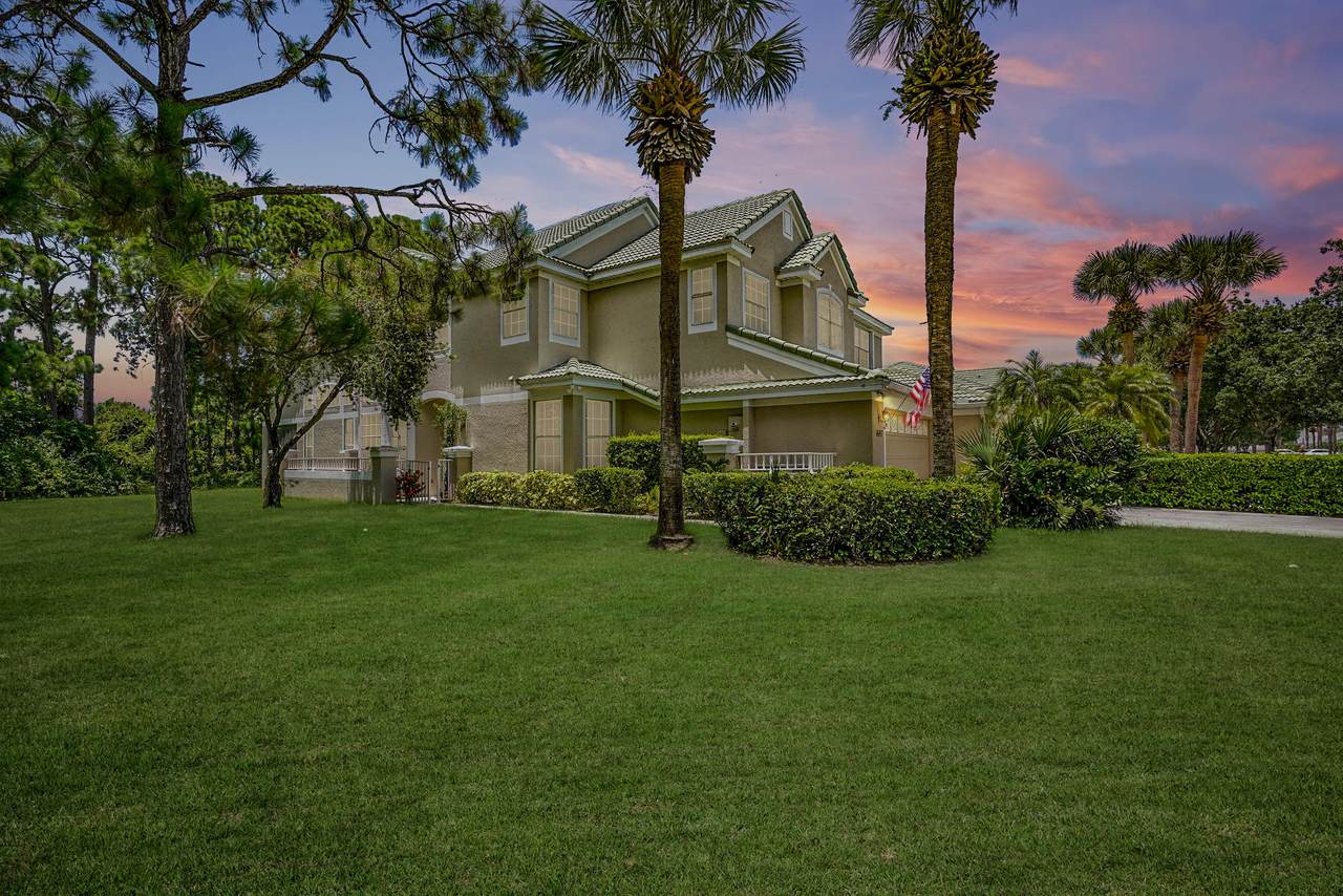 1697 Harbour Isles Circle - Photo 1