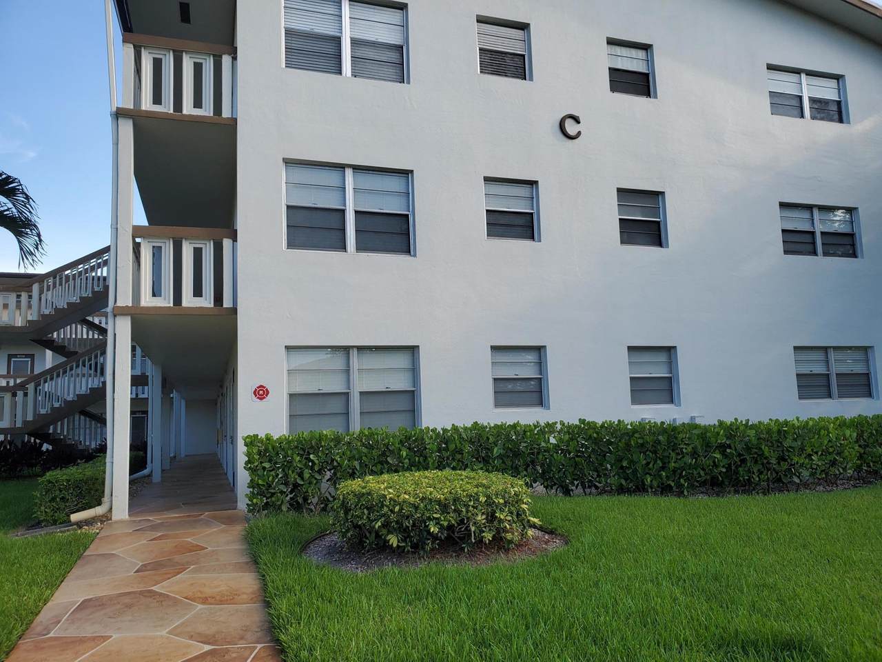 98 Mansfield - Photo 1