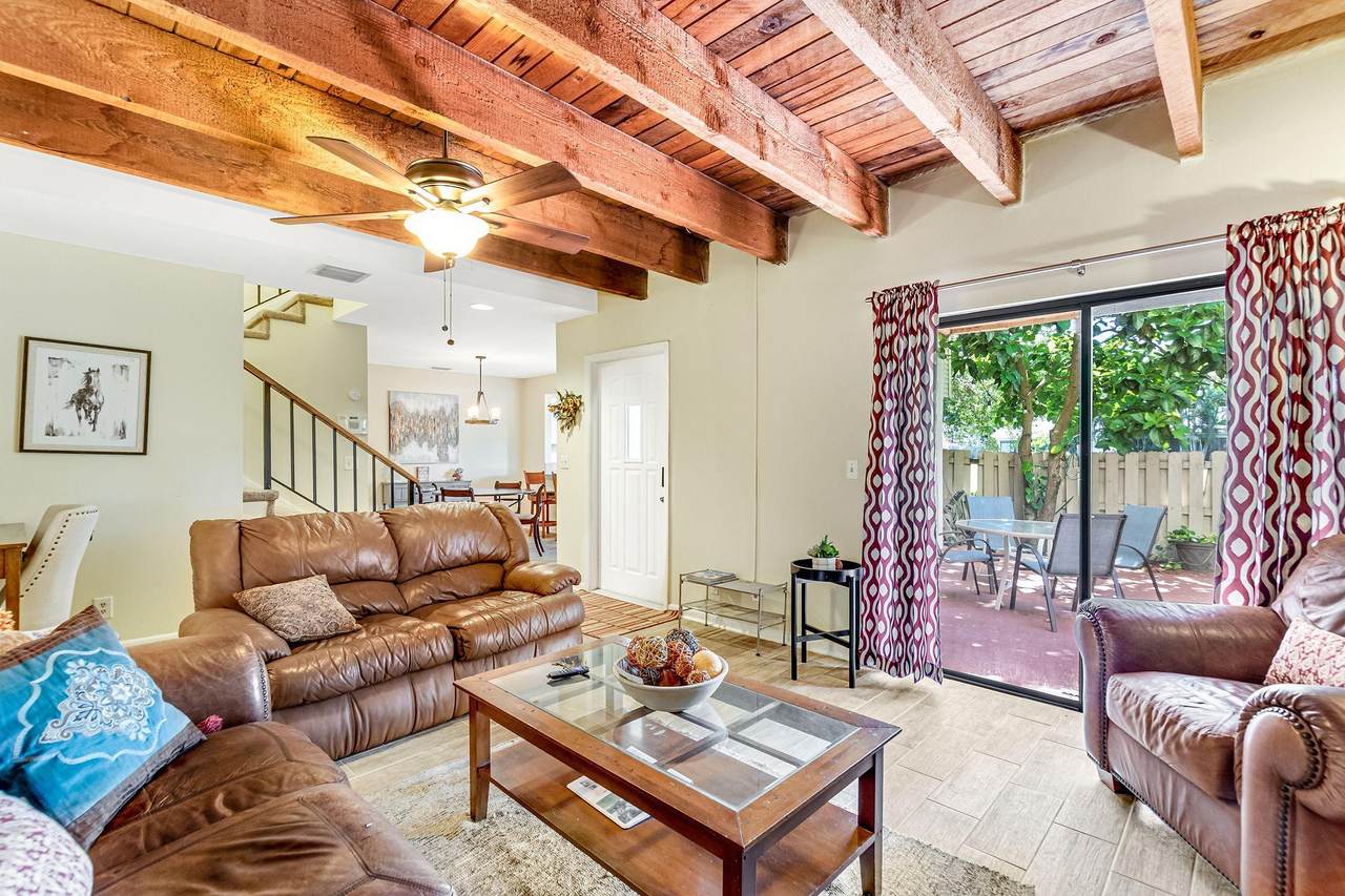 1642 Shaker Circle - Photo 1