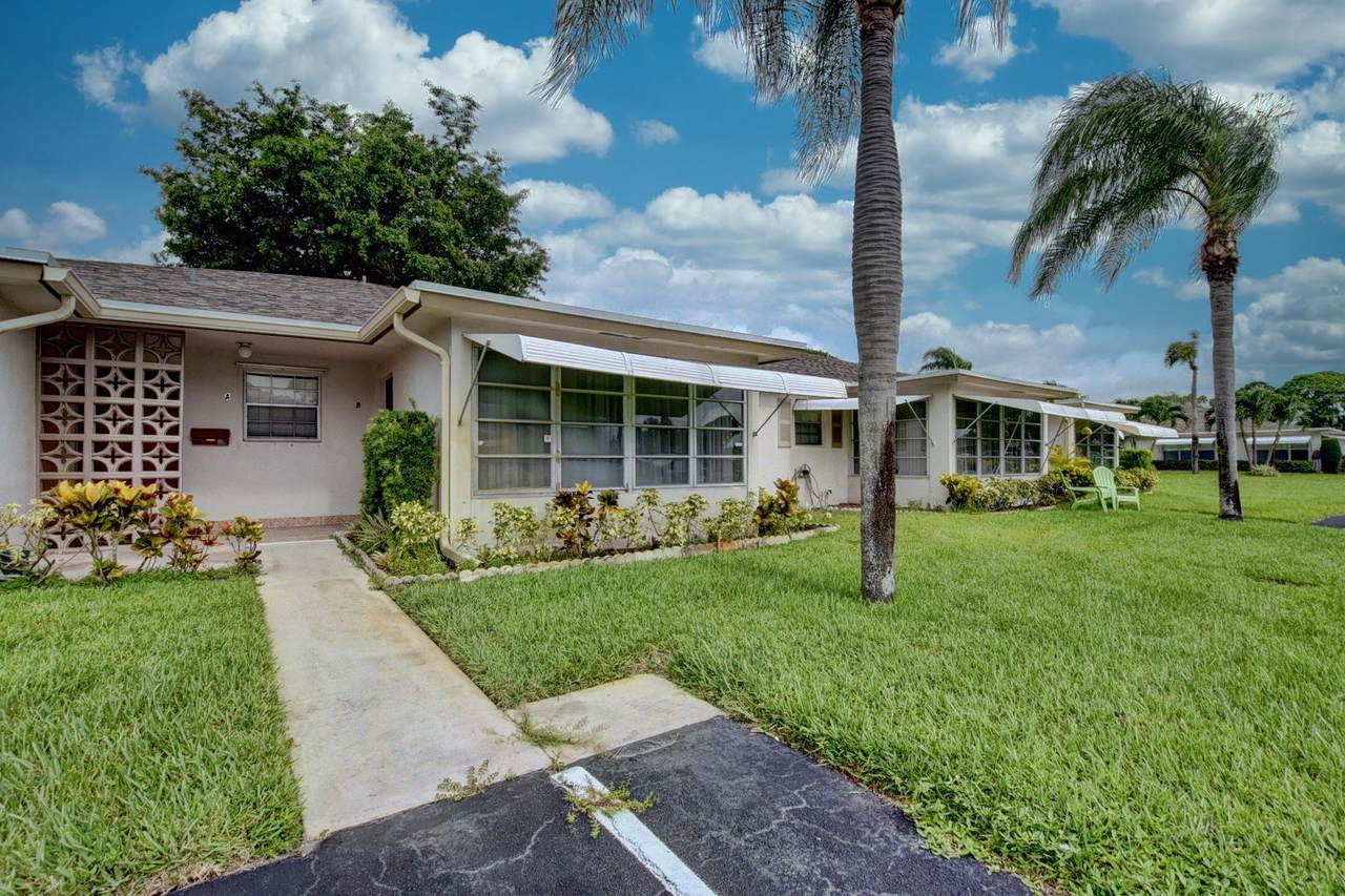 1252 Club Drive - Photo 1