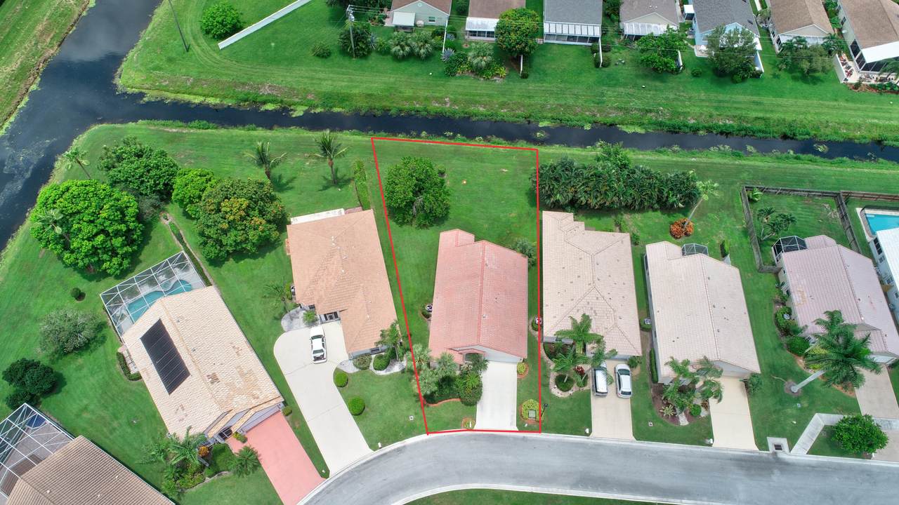 7596 Stirling Bridge Boulevard - Photo 1