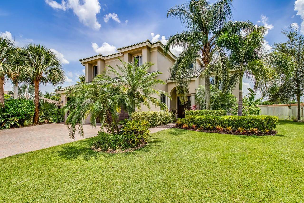 4588 Windward Cove Lane - Photo 1