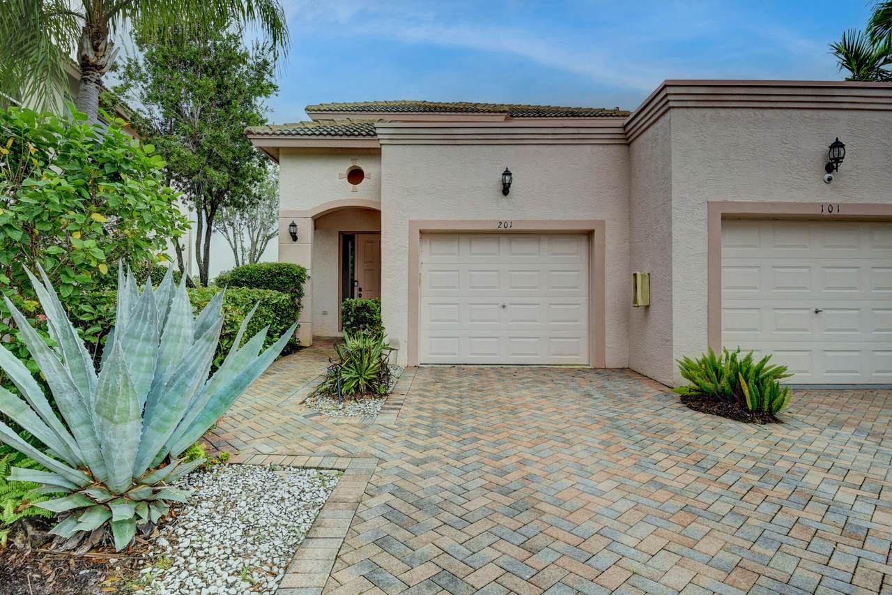 8082 Aberdeen Drive - Photo 1