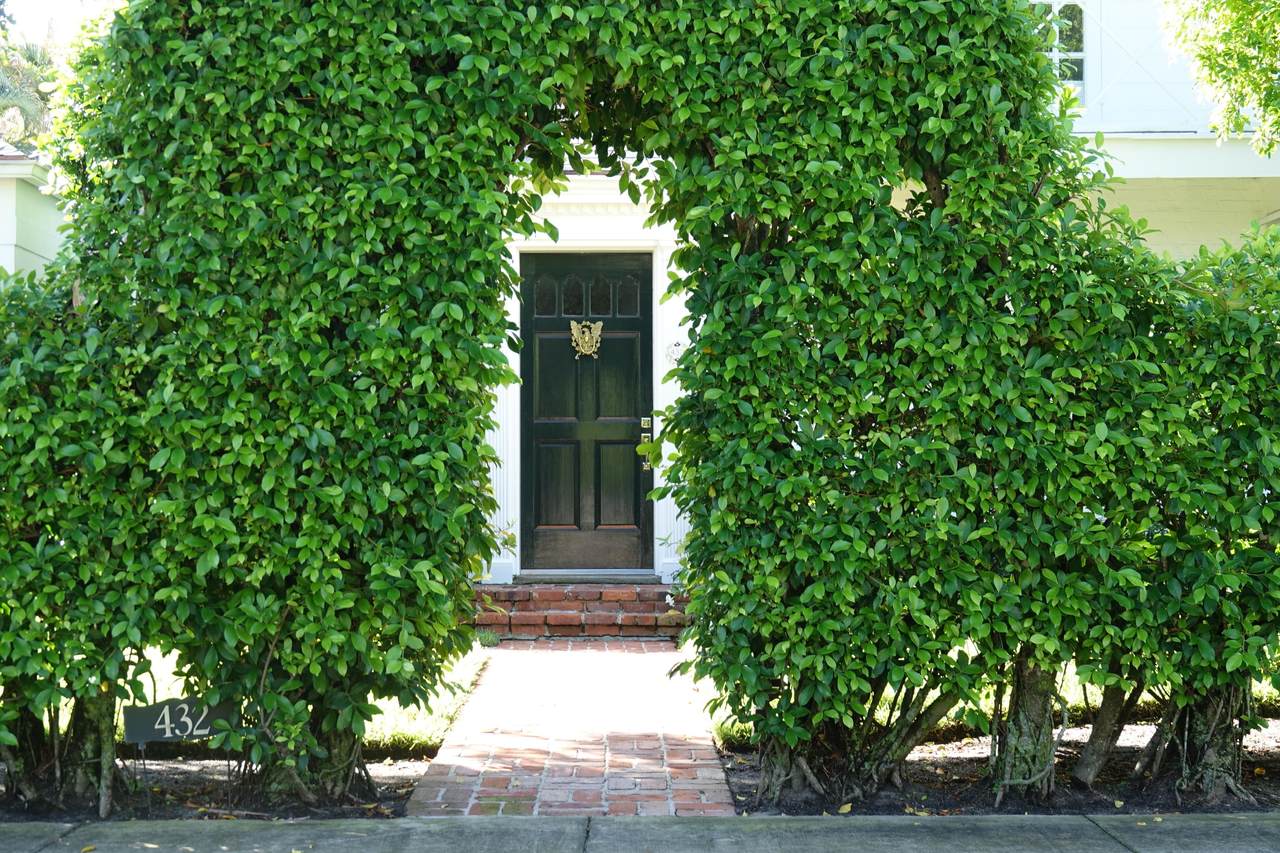 432 Seabreeze Avenue - Photo 1