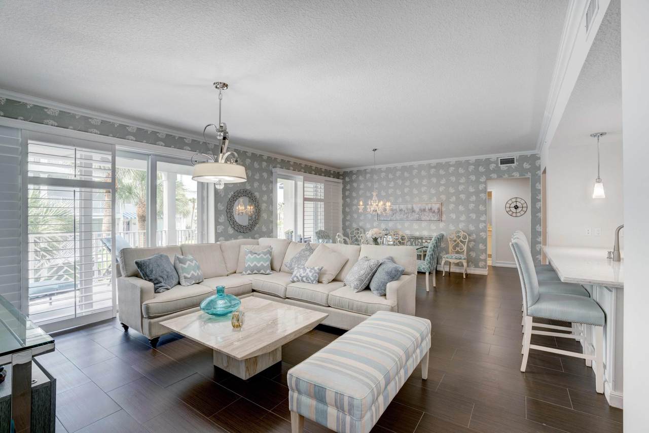 422 Bay Colony Dr. N - Photo 1