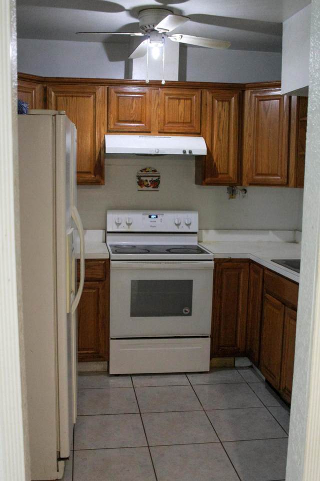 3025 Ridgeway Avenue - Photo 1