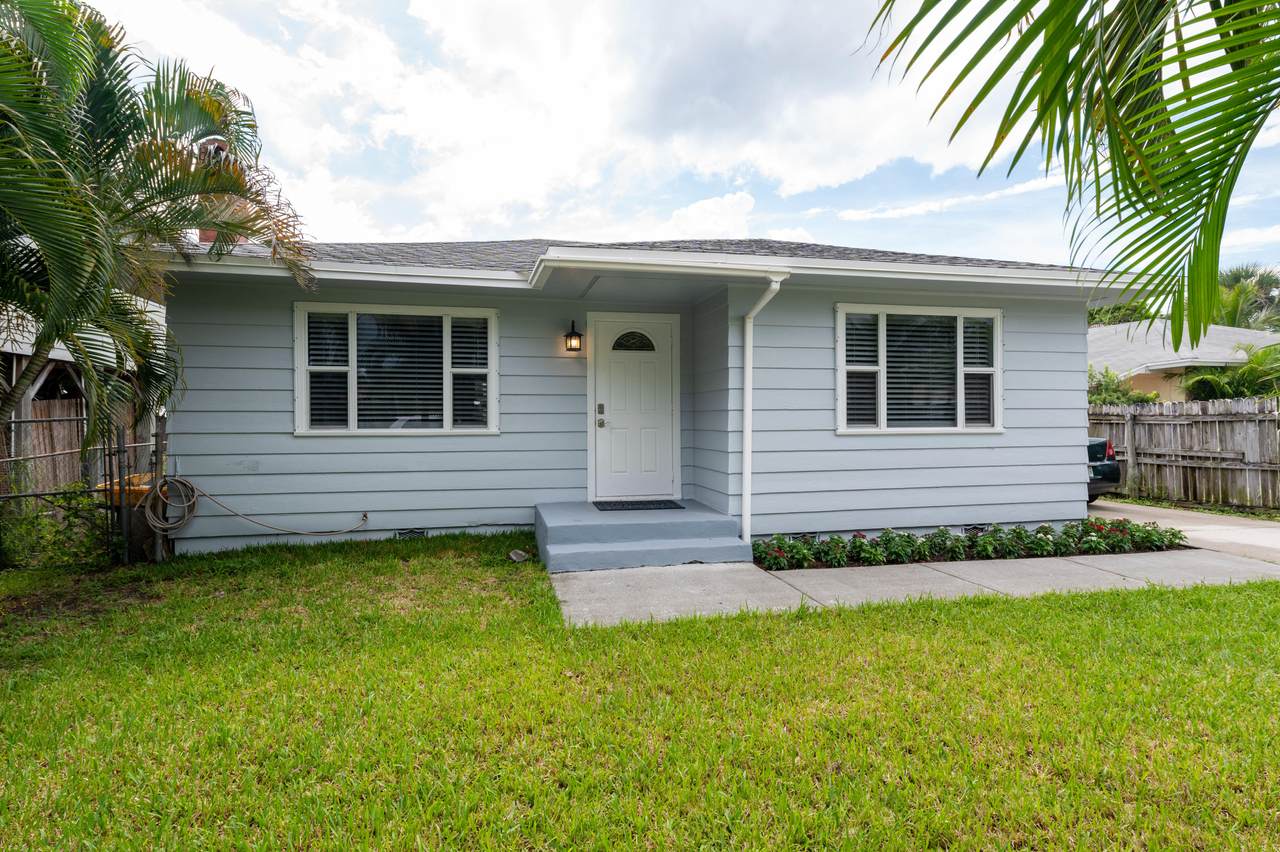 602 5th Street - Photo 1