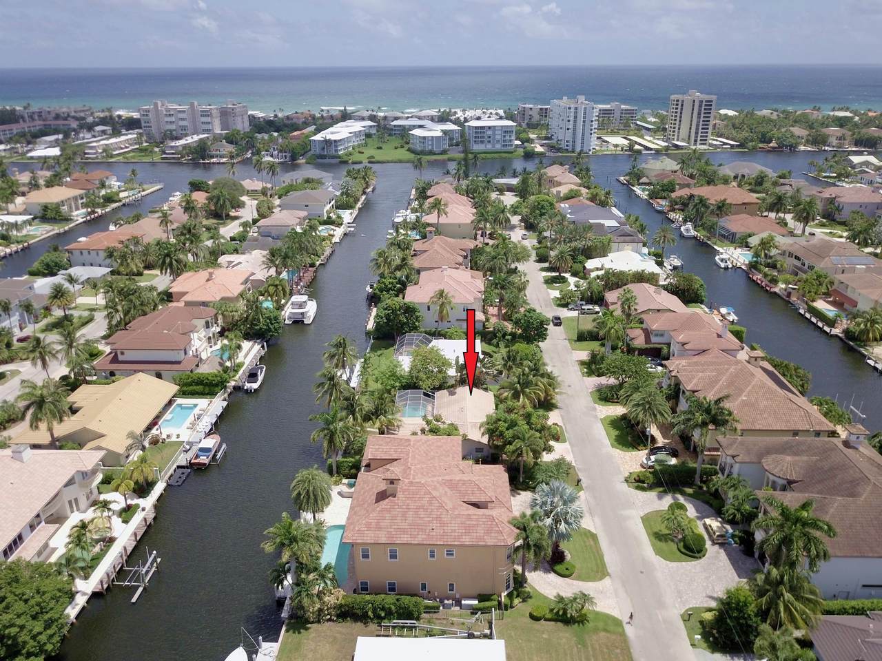 933 Banyan Drive - Photo 1