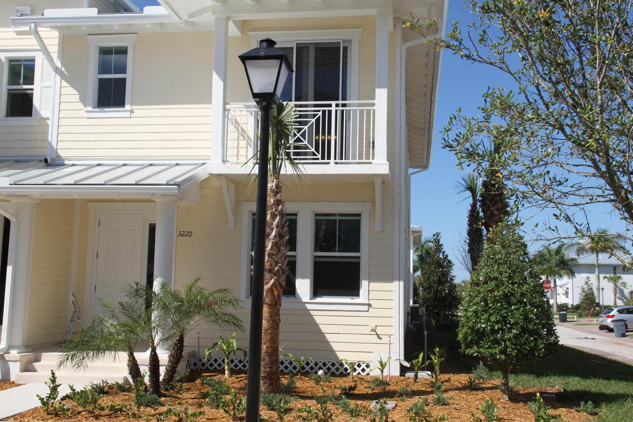 3220 Caroline Drive - Photo 1