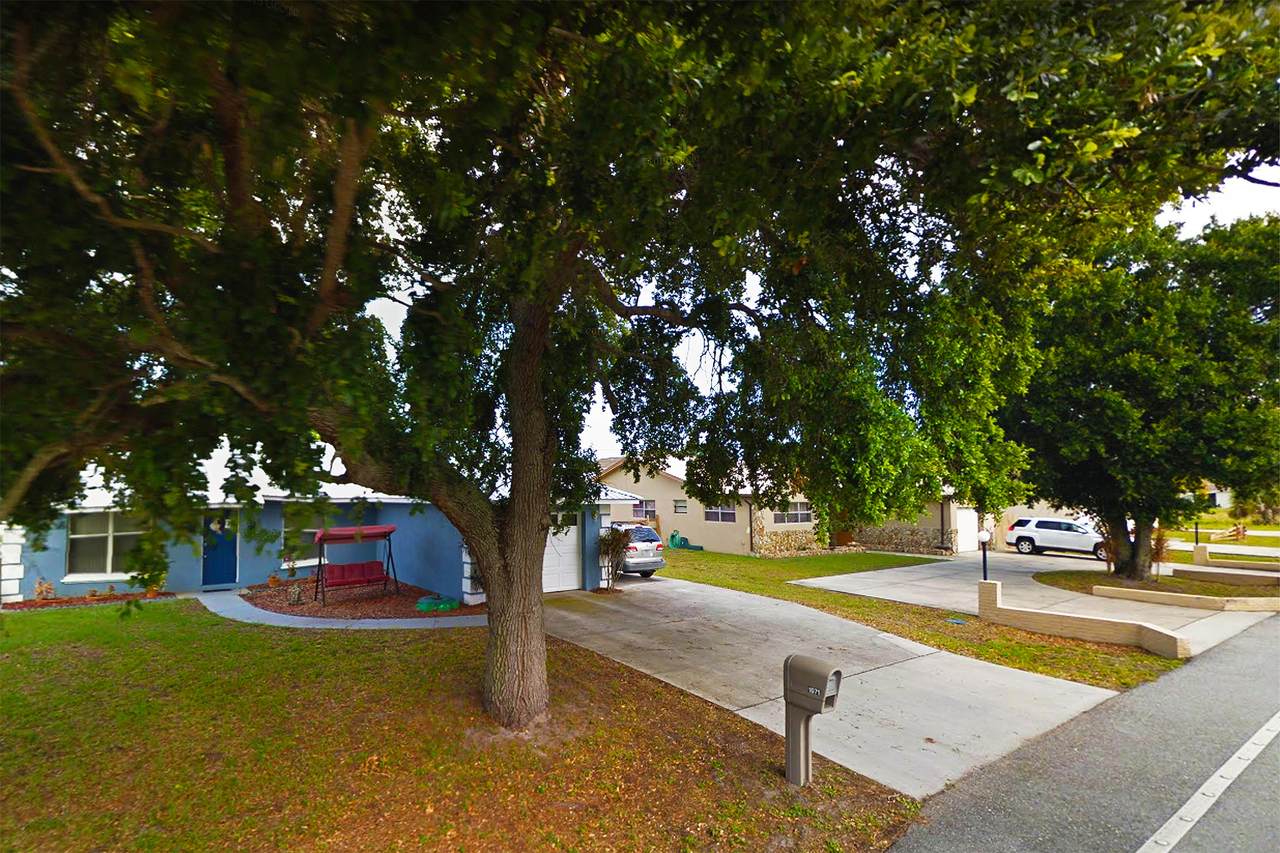 1071 40th Avenue - Photo 1