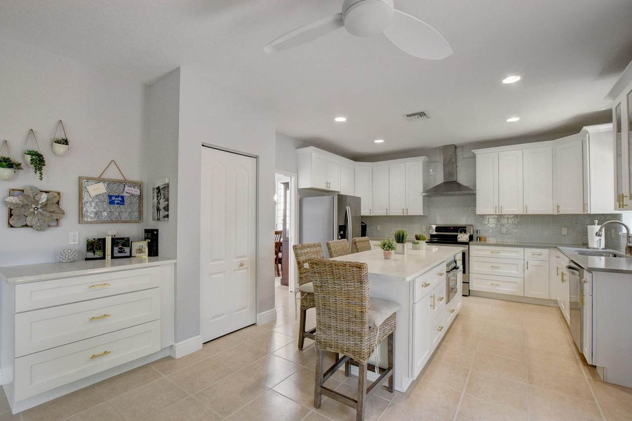 5545 American Circle - Photo 1