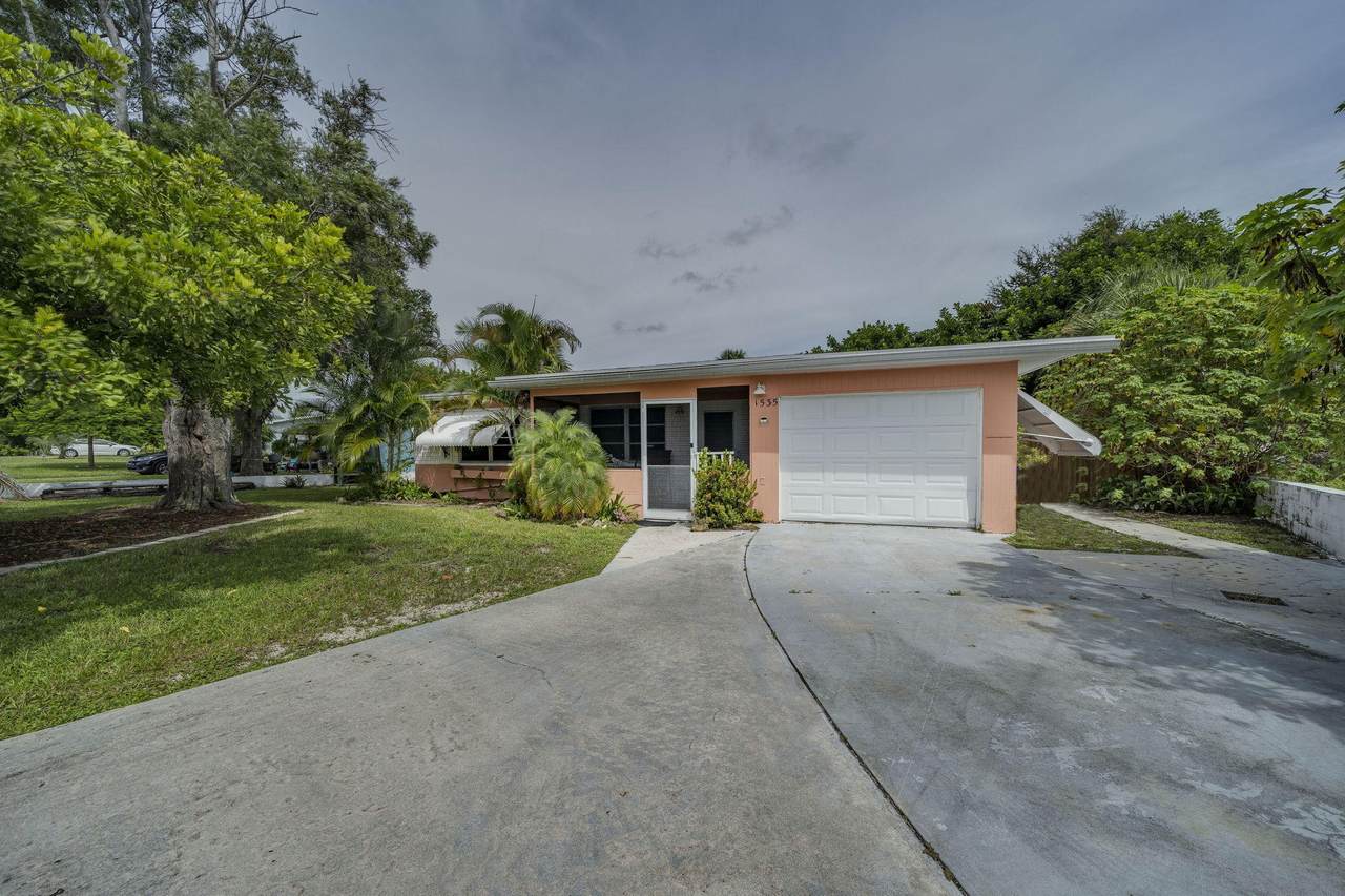 1535 Hilltop Street - Photo 1