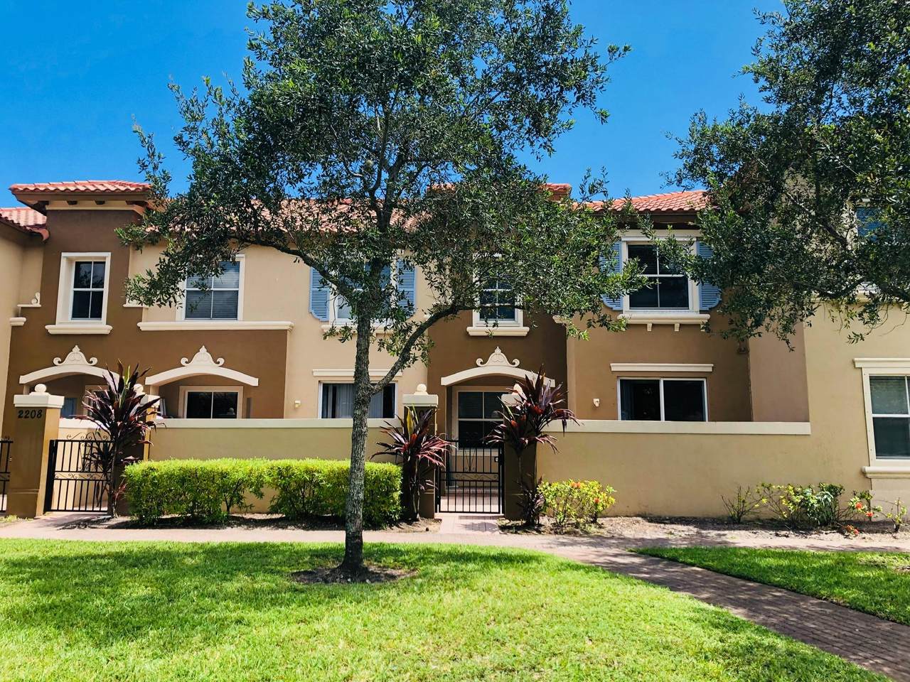 2905 Hidden Hills Road - Photo 1