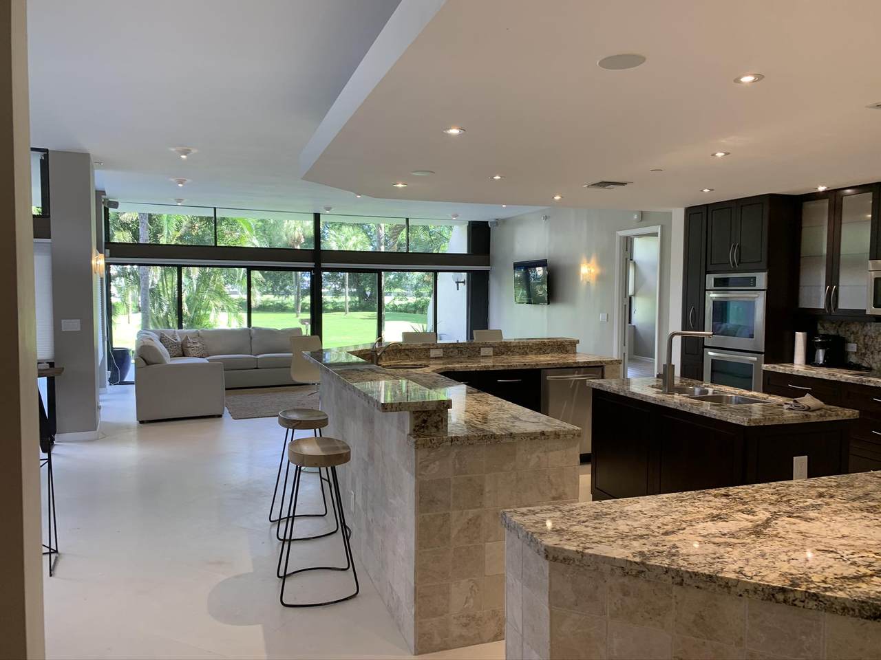 2480 Presidential Way Way - Photo 1
