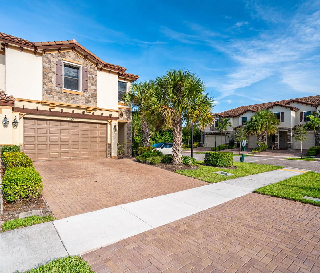 6940 Halton Park Lane - Photo 1