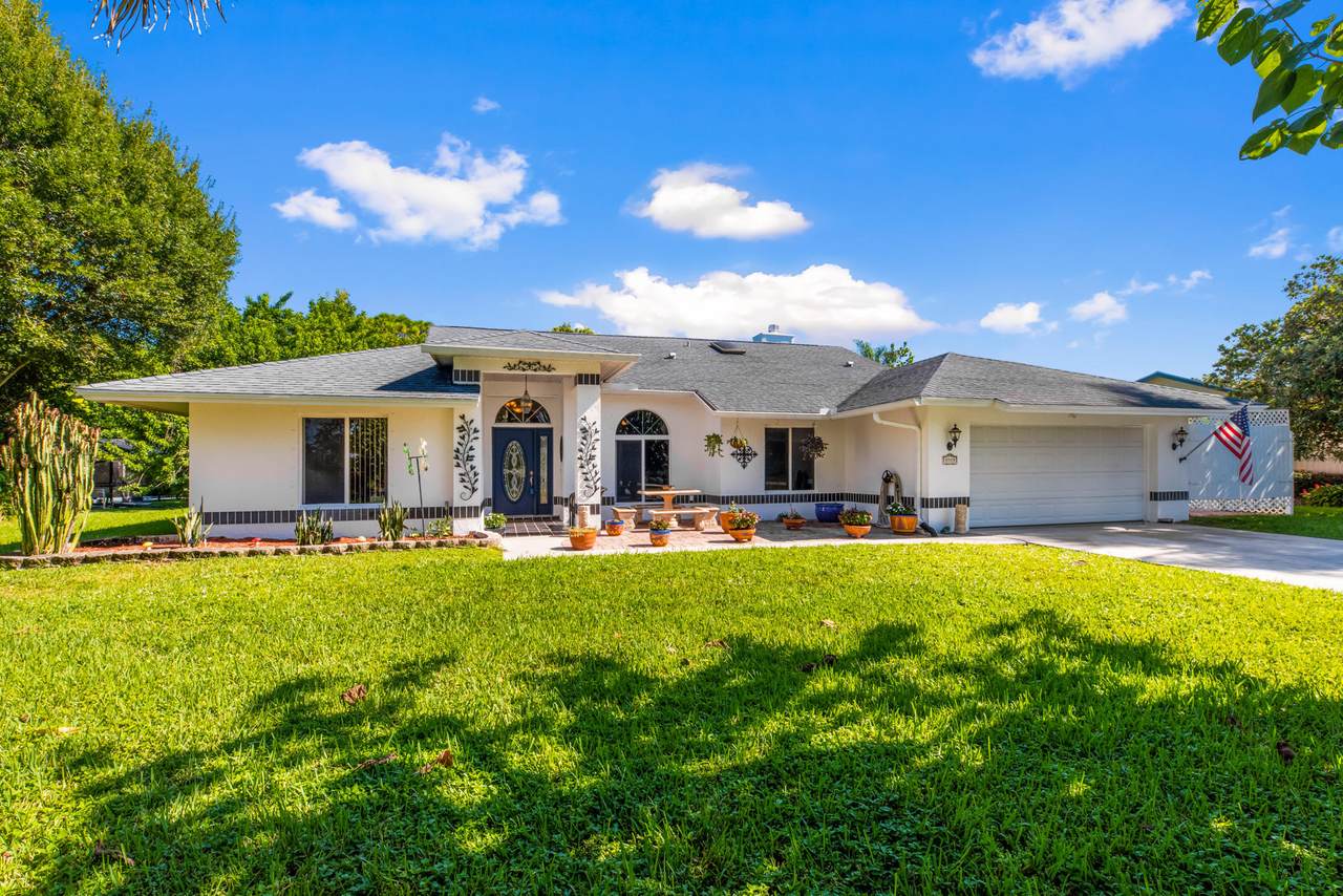 3082 Ivy Lane - Photo 1