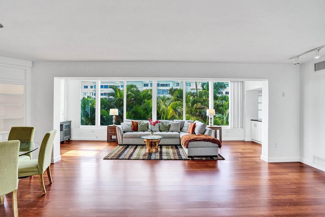 44 Cocoanut Row - Photo 1