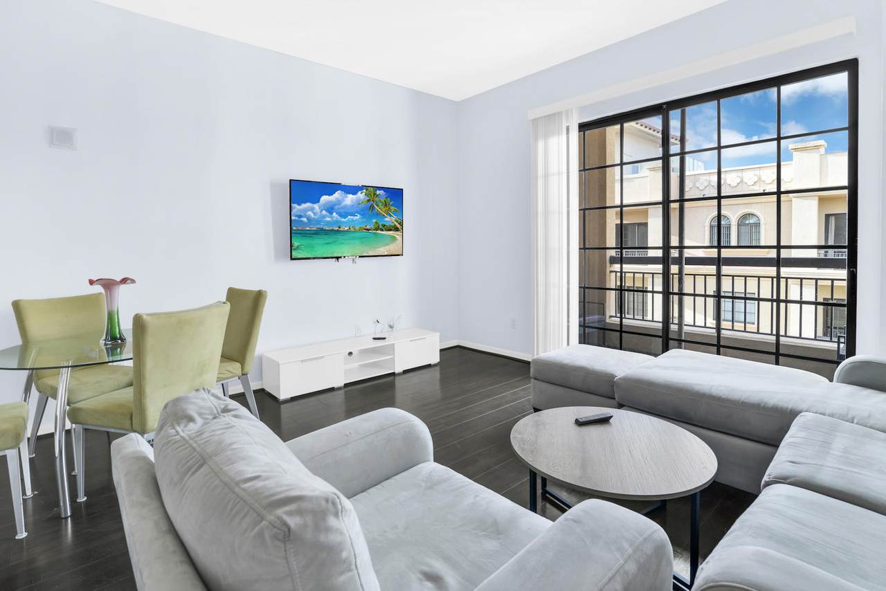 233 Federal Highway - Photo 1