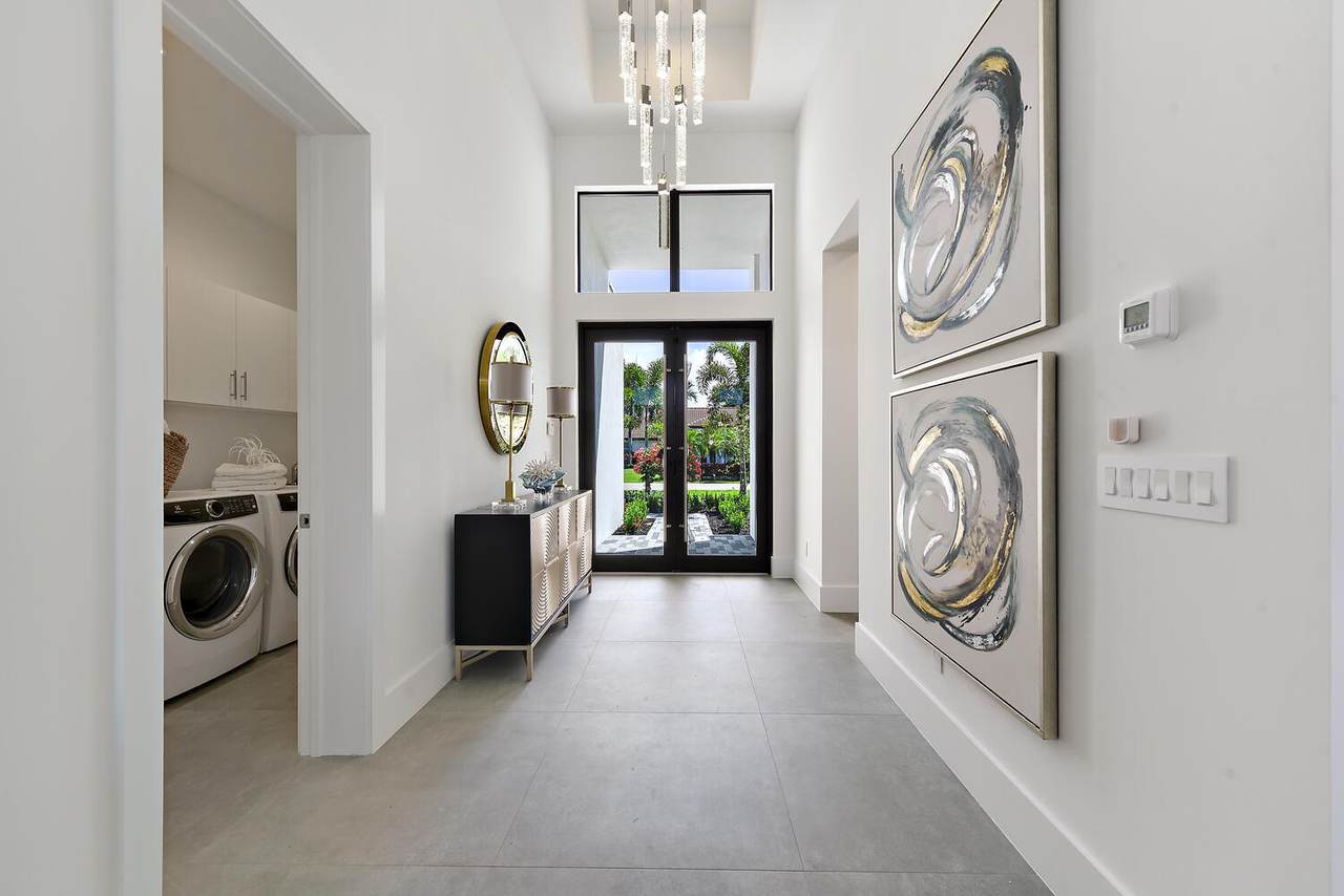 519 7th Street - Photo 1