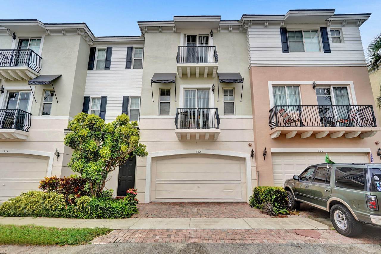 532 39th Circle - Photo 1