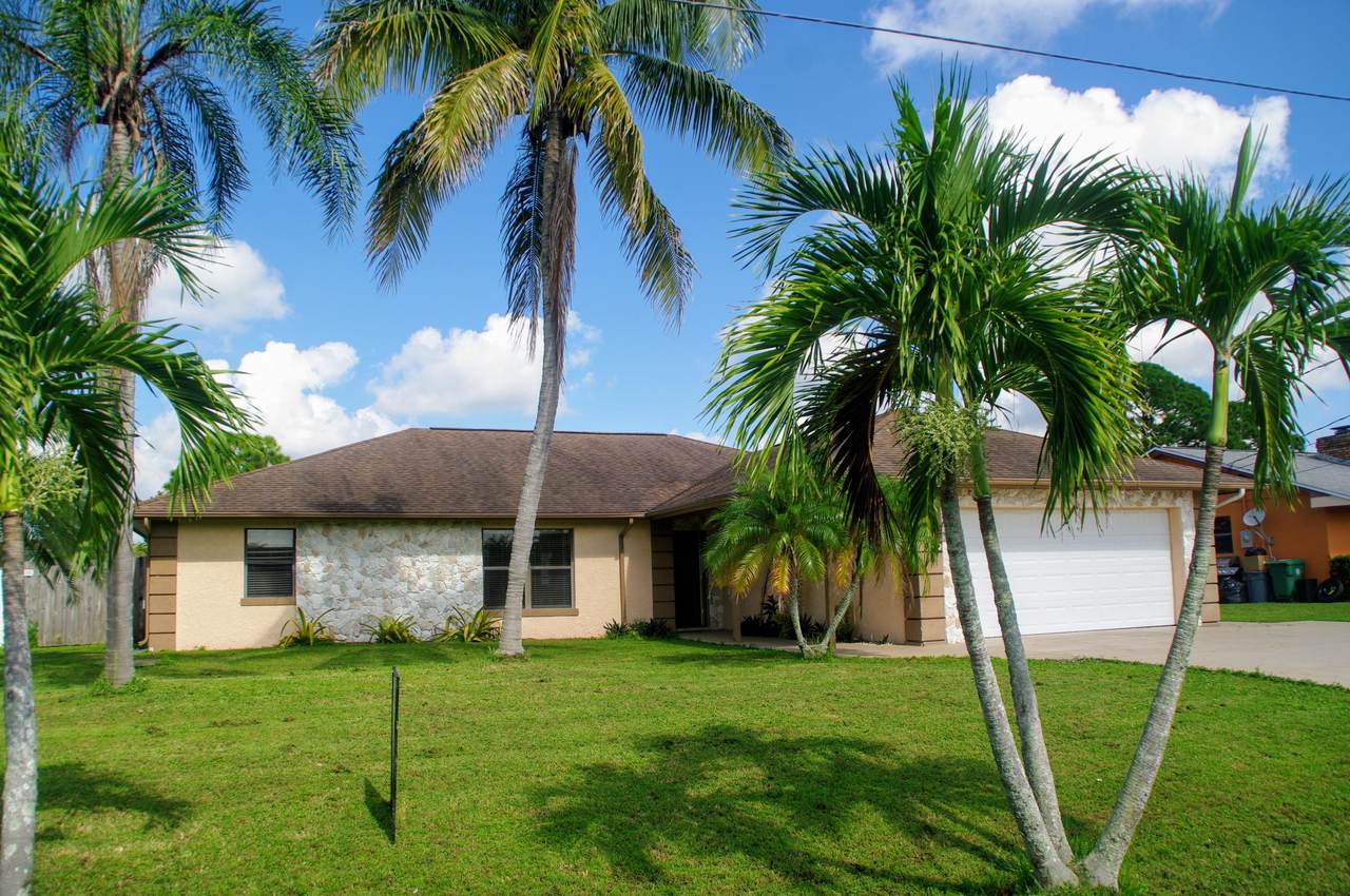 455 Fallon Drive - Photo 1
