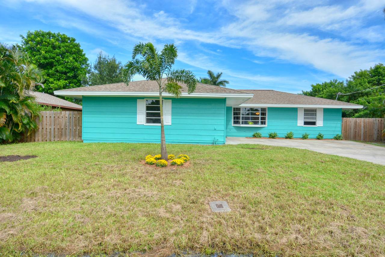 5808 Spruce Drive - Photo 1
