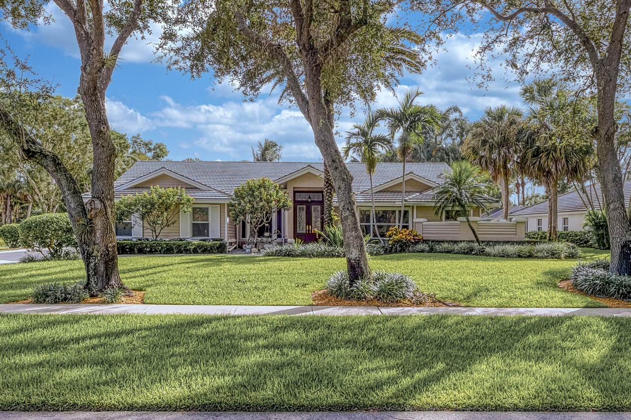 8370 Whispering Oak Way - Photo 1