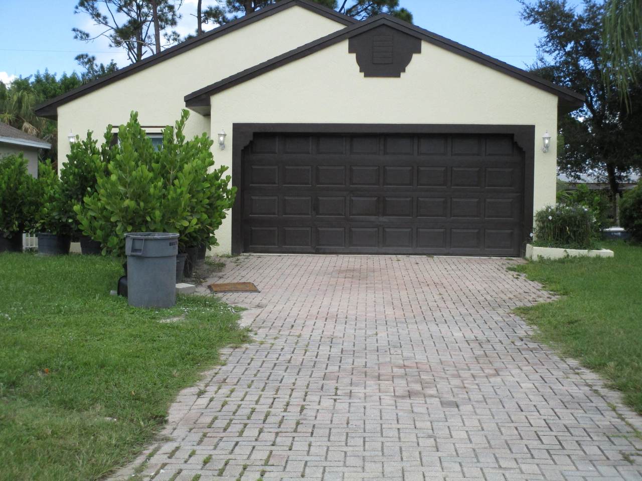 4835 Horizon Avenue - Photo 1